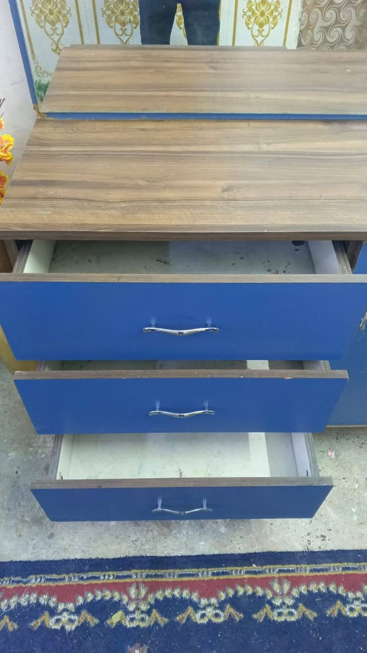 من رخصة الادمن وافق ارجوك للبيع نظيف كلشي مابي اي ظرر يفيد الصالونات البنات الخلاقين يرهم40


**إذا كنت صاحب هذا الإعلان وتريد حذفه لأي سبب، رجاءا أرسل رسالة إلى الدعم الفني**