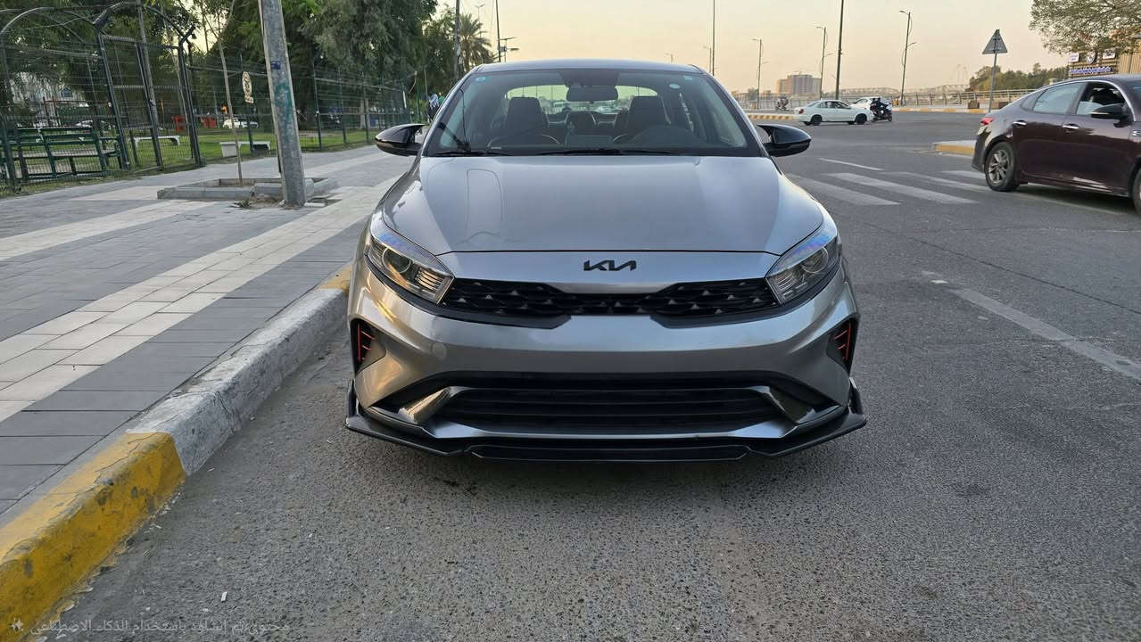 كيا فورتي LXS للبيع موديل ٢٠٢٣ البدي كلين مابي حادث شواصي لغود كله بلاد  حادثها من جوه مضروب الكيس مال كير وبدلت كير جديد نص مواصفات مال فورتي مدوشمها جلد درجة اولى بالنواب تفصال سياره جديده محرك ٢٠٠٠ دوش مابيها اي نقص والدعاميه الاماميه مصبوغه بأمريكا ودوخلها جديد رقم بغداد بأسمي  *********** واتس اب
