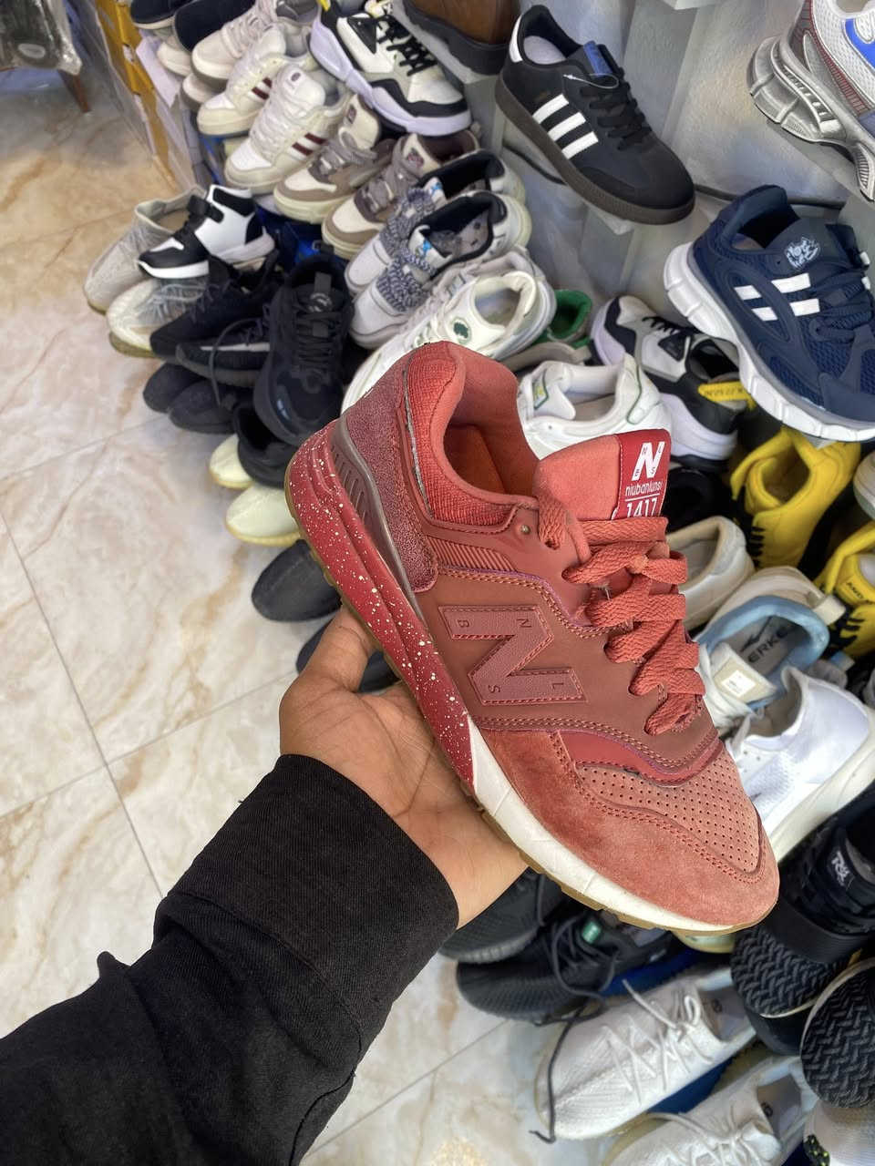 شلعه  130 قطعة ✅ القطعه  ب7الاف / للأستفسار-***********
