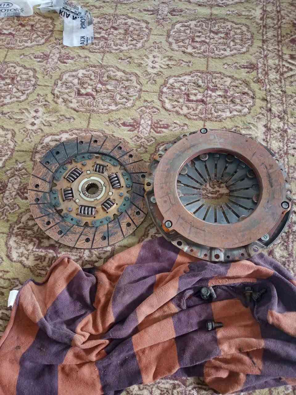 السلام عليكم من رخصت صاحب الكروب المحترم عينه وصينيه سبورتج 2000مسكر السعر 55 مع  التوصيل النظافه 90% للتواصل على ***********
