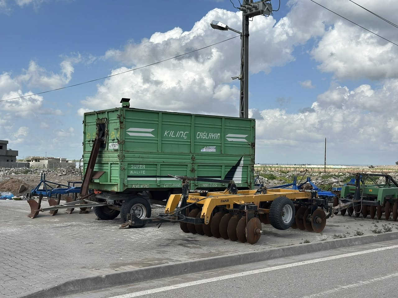 البيع مكان كركوك فلكت تكريت ***********
