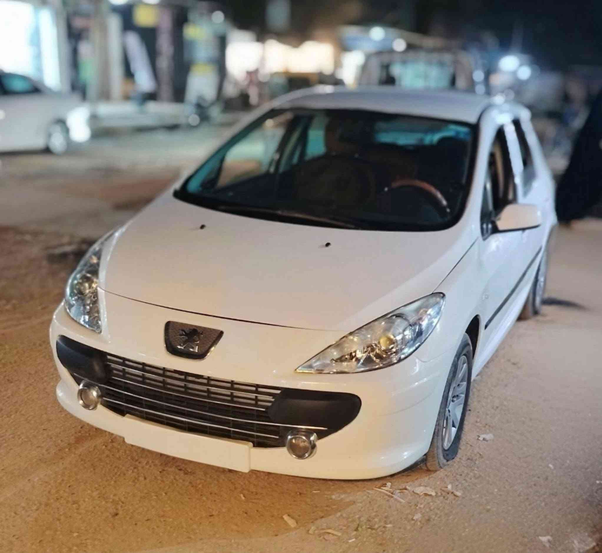 السلام عليكم بيجو 307 موديل 2006 فرنسي أوتماتيك رقم بغداد
وگير ومحرك مكفولا

 تخم تاير جديد
السيارة جاهزة واقتصادية بالبانزين

 مابيها أي نقص

 رايدها ب٥٨

 وأي استفسار الاتصال عالرقم:***********
