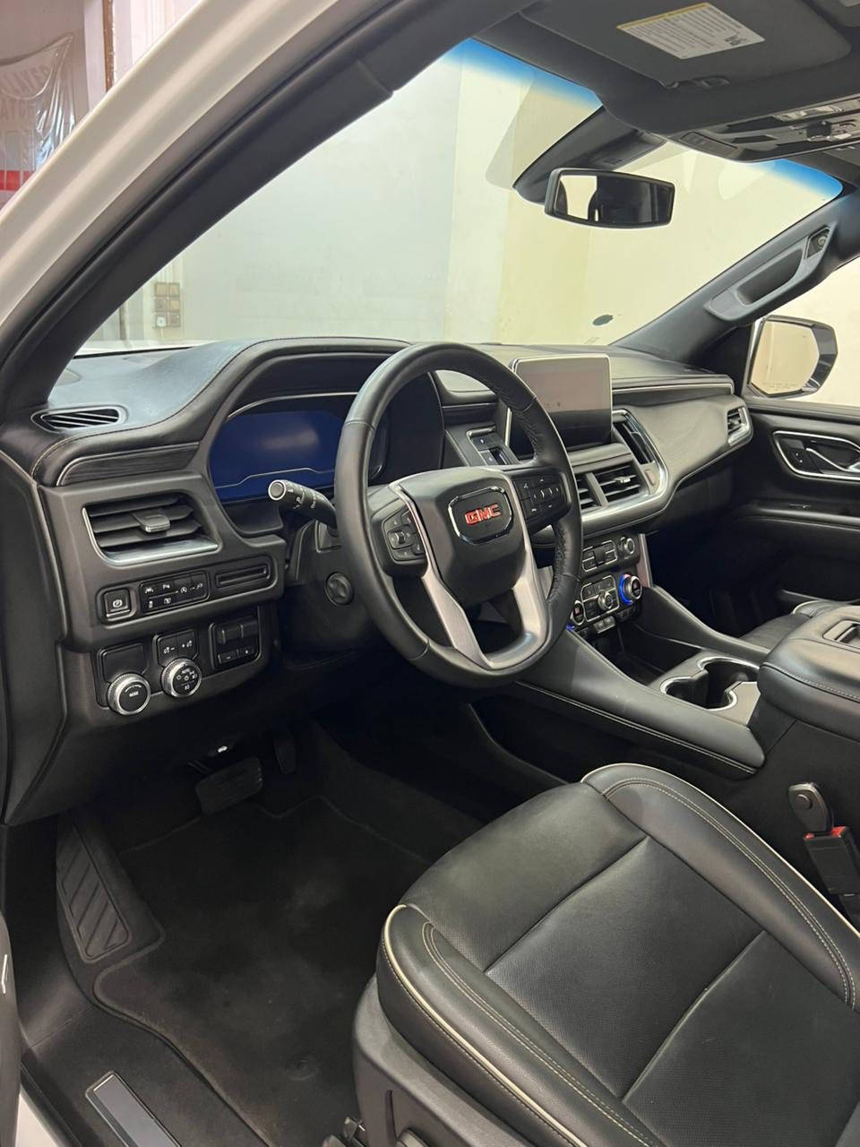 السلام عليكم يوكن 22 SLT بلاك ادشن فووول بانوراما كشن منفصل كشنات تدفىه تبريد كشن السايق رجاج وذاكره خمس كاميرات 360 العينه ديجتال رادارات خلفي وامامي وجانبي وحساسات خلفي وامامي جنطه كهرباء ذكيه شاحن وايرلس ماشيه 43 الف رقم بغداد باسمي حادثه دعاميه اماميه مبدله نفس اللون بدون دواخل راديترات مامليوحه ولا البوابات كفاله بدون صبغ بدون تبديل اخت الخليجي السعر 440 وبيه مجال ***********
