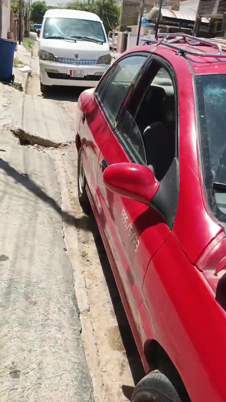 السلام عليكم السلام عليكم للبيع سياره كيا ريو موديل 2001 محرك كورله خير من الله وكير اوتوماتيك جواه تخم تاير نضيف الصدر الامامي جديد والخلفي يحتالجه بوش كهربائيات السياره كله شغاله شادله سلف جديد وباتري جديد امسويله ادامه للبريك دسكات وتصفير الفلنجات التبريد عاطل موجوده المنضومه بس رادله ترتيب مصبوغه عام وبيه باب امبدل وبيه طخه بل جنطه ولسياره بيه نواقص بصيطه رايده 36وبي مجال مكاني الدوره أبو دشير ***********