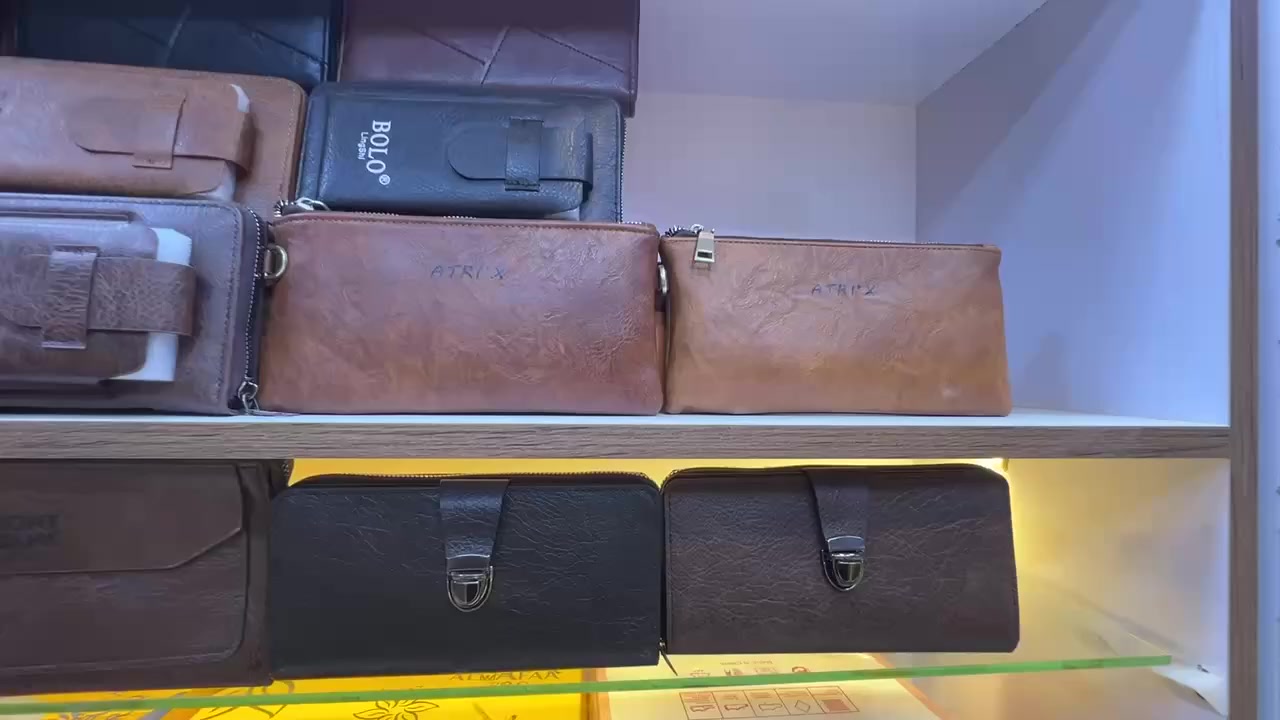 #Azozللاكسسوارات
#وفرنالكم محفظات جلد من شركات وبراندات
وايضا محفظات لطلاب الجامعة محمولة يدويا 
تاتيكم بعلبة وعلاكة كارتونية 
الانستا 2a_aiz

الواتساب ***********
#الموقع 
#القاسم_شارع_ام_عياش_مجاور_كوزمتك_ياسر
زورونا وتجدون كل الهدايا النسائية والرجالية 

#يتوفر 👈👈توصيل مجاني داخل القاسم
                                 #انت عليك بس ادخل واختار
@إشارة
