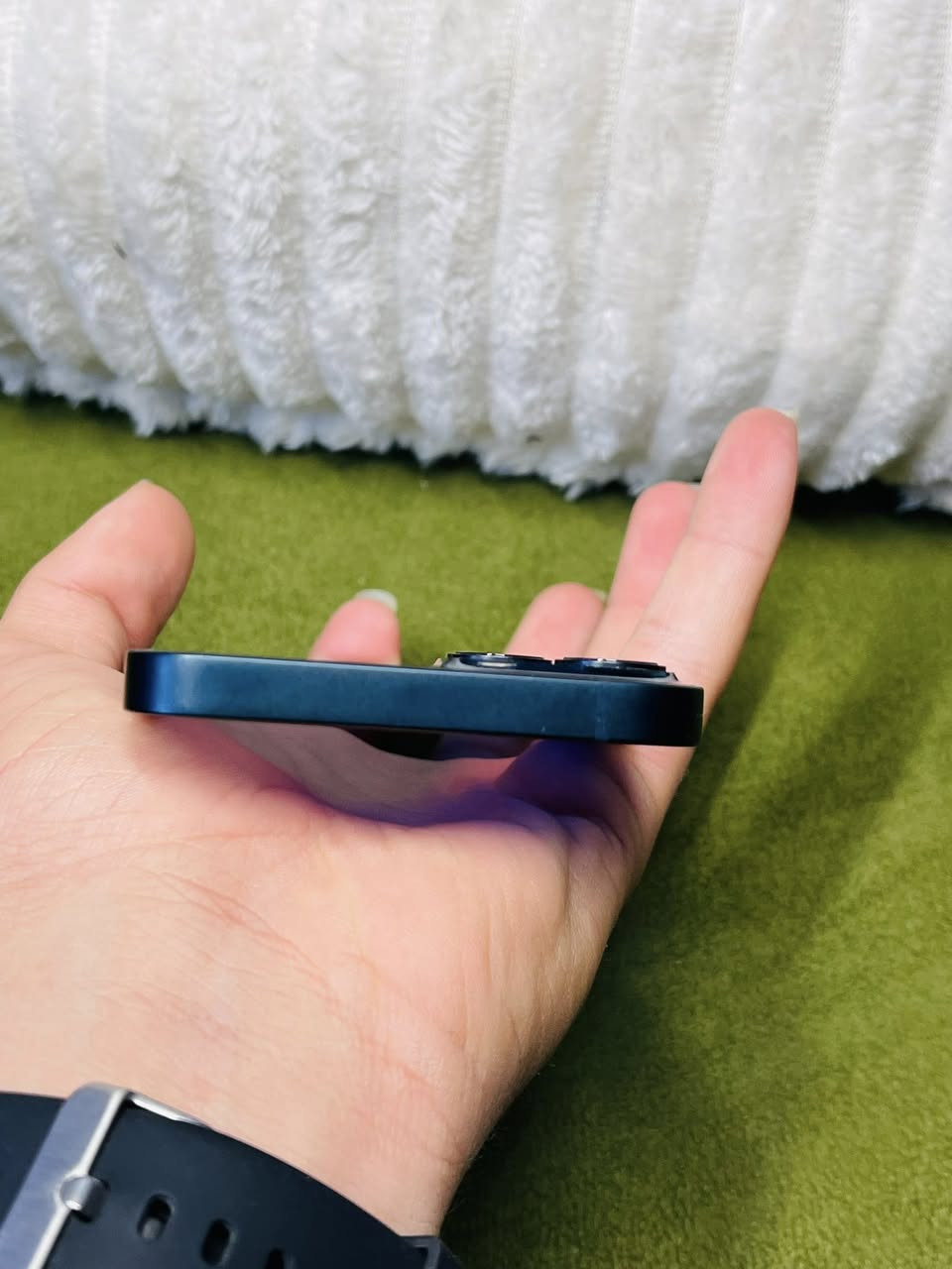 سلام عليكم
ايفون 13 عادي كامرتين للبيع فقط 
نورمال مامفتوح شرط 
ذاكره 128 
بطاريه 96‎%‎
دبل سيم (مو تك سيم)
نضافه فوللل كدام العين 
لون اسود
السعر ب 475 وبي مجال بيسط للشراي 
مكاني موصل حي عدن📍📍
رقمي ***********بي واتساب ومتواجد خاص ب اي وقت
