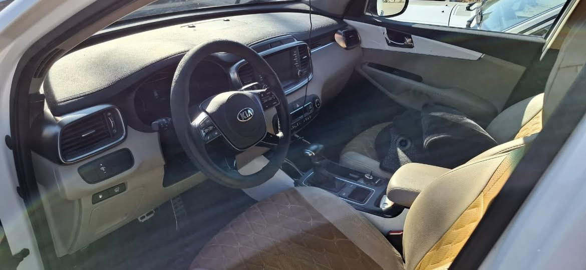 السلام عليكم سورنتو ٢٠٢٠ للبيع السيارة فقط بيه حالوب والباقي كفالة ماشية ٧٣.الف وقابل للزيادة السياره بسمي سنويته لل٢٠٣٠موصفاته 
كشنين كهرباء وجنطة كهرباء واريل نڤكيشن
مكانه النجف الاشرف 
سعر ٢٤٥ وبيه مجال 
***********
