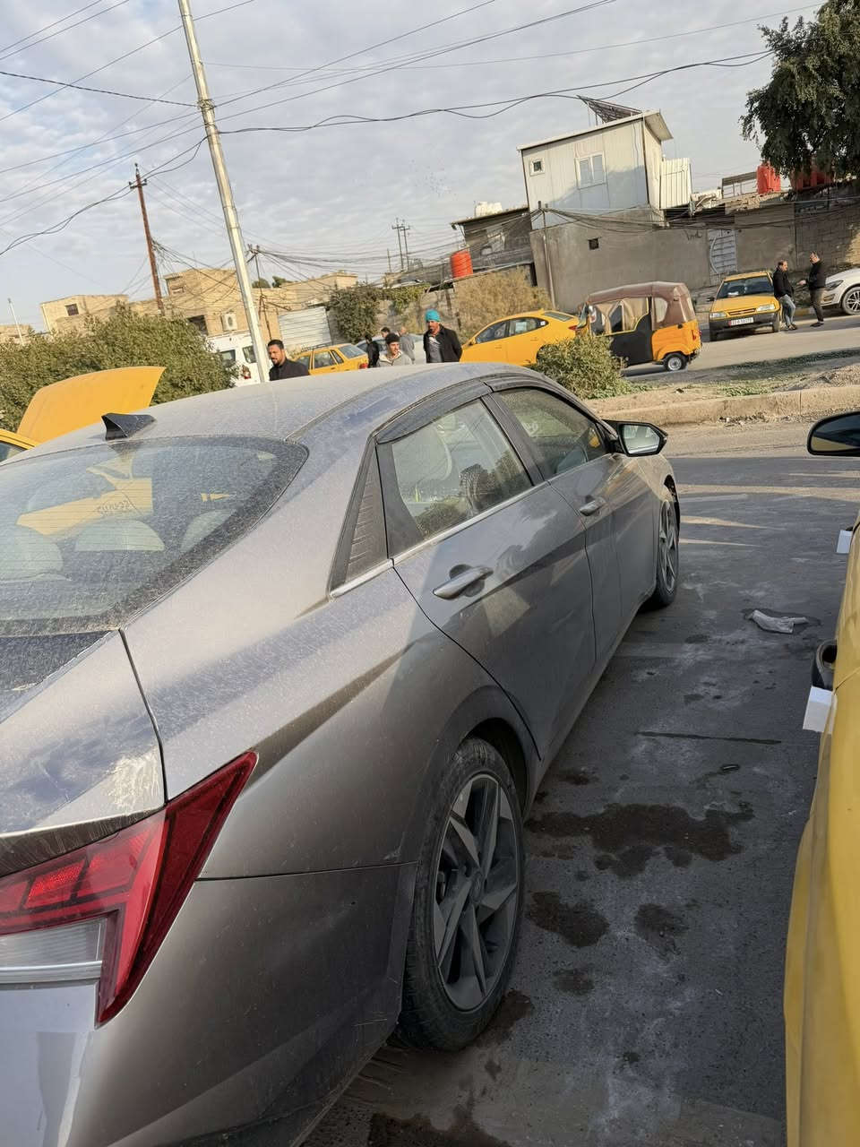 السلام عليكم
النترا 2023 هايبرد   ماشية 86 الف 

مواصفات 

كشن سائق كهربائي 

تدفئة ، تبريد  

رادار امامي ،.رادار خلفي

تحديد مسار 

فتحة 

تشغيل عن بعد 

ترحيب 

شاشة متصل 

توقف ذاتي 

داخل ابيض 

حادث امريكا

جنطة تبديل و بارد جاملغ ايمن

حادث بالعراق ( جاملغ ايسر و شويه من الباب حادثها باقي ما مصلح ) 

مكان السيارة 

الحرية . الدولعي 

السعر 145 $ و بيها مجال 

للاستفسار ***********
