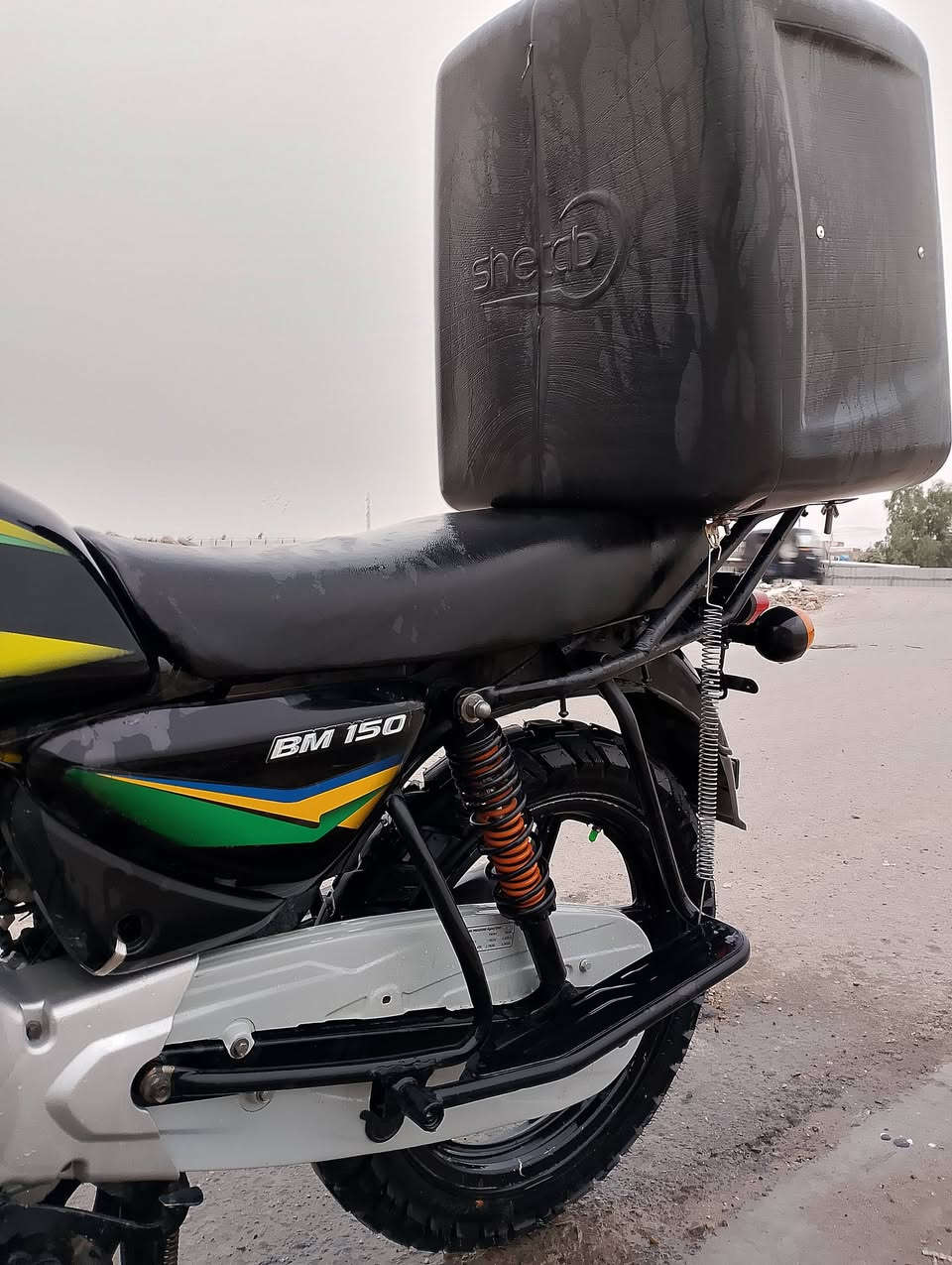 سلام عليكم دراجه بوكسر موديل ٢٠٢٣ كلاسيك اوراق بيها دراجه كامله من كلشي تجفيت جديد شركه مكان شعب السده سعر واحد اوميه بيها مجال بسيط الرقم ***********
