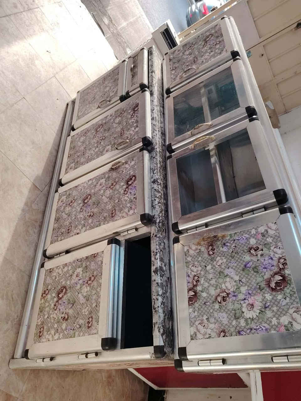 كاونتر قطعتين
نقص جراره فقط 
قياس مترين 
بيع سريع 
السعر 100 الف لحد. يطب ويعامل رجاء 
فلوجه


**إذا كنت صاحب هذا الإعلان وتريد حذفه لأي سبب، رجاءا أرسل رسالة إلى الدعم الفني**