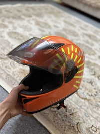 خوذه بالباكيت  جديده سعرها 50 الف بكاني بغداد 07838106652 ماجابو خاص ا...