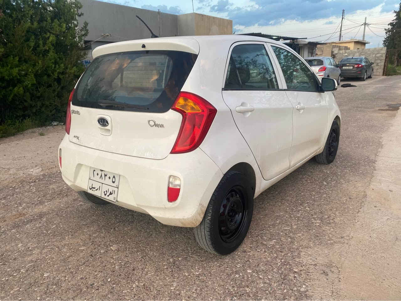 کیا پیکانتۆ خلیجی مۆدیل ٢٠١١ گیر تماتیک و چوار جام کارەبا و ئاوینە شەفت و شاشە و کامیرا سیارەکە بێ سبوغ و بێ لێدرانە پێش و پشتی کەپسە گێر و مکینە و تەبرید بەشەرتە توند و تۆلە تازە هەموو پێشی توند و کرایتەوە کامل سیرفس کرایە نرخی ٧٢ وەرەقە و مجالێکی برایانە شوێن هەولێر *********** أربيل, العراق
