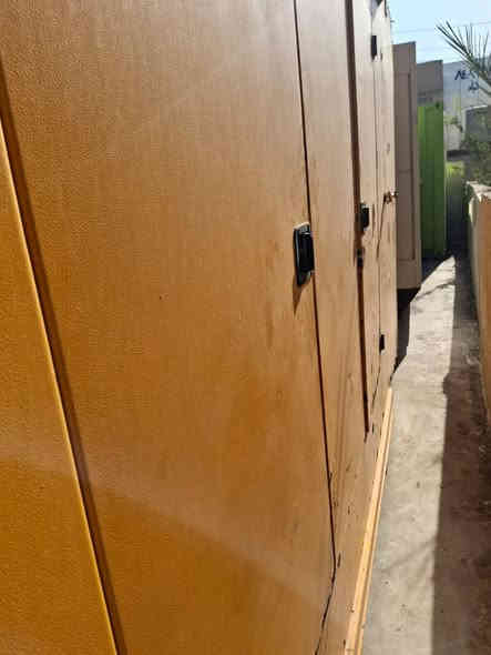 للبيع بيركز 2800
550KVA
شرط الحمل عنوان أربيل كاتم غدار فول كاتم سعرة 195 ورقه شرط تجي تحمل 1500بدون قطرت بخار 
اتصلو عليه او بل خدمه ***********
