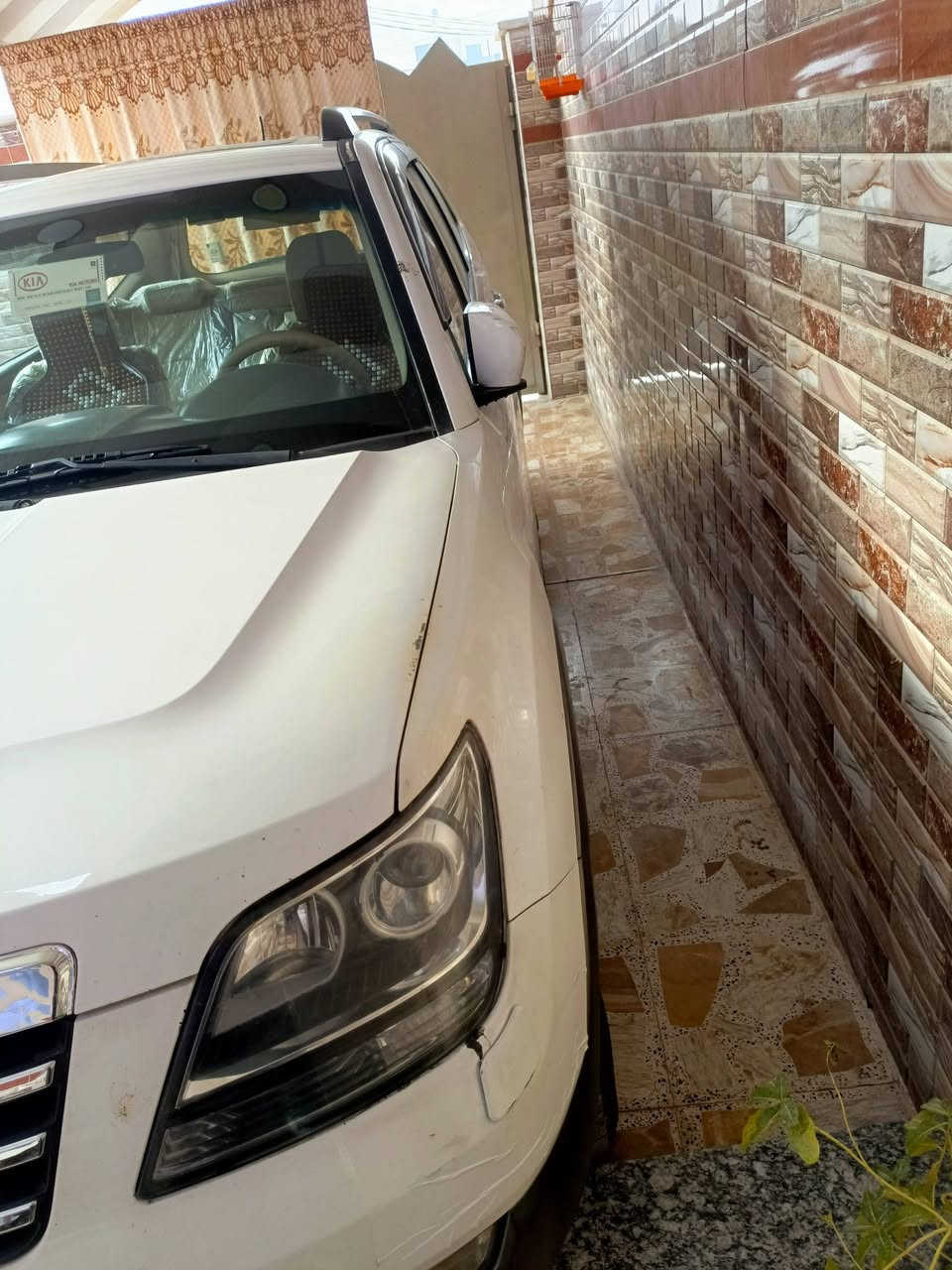 سلام عليكم سياره مهافي لبيع مديل 2012 بغداد بسمي لسياره فول مواصفات واحد عل واحد  لسياره منضومه بانزين جديده منضومه زنون سكن علي ناصي مكينه كير خير من الله لسعر 148 لاستفسار *********** اراوس فقط جيب
