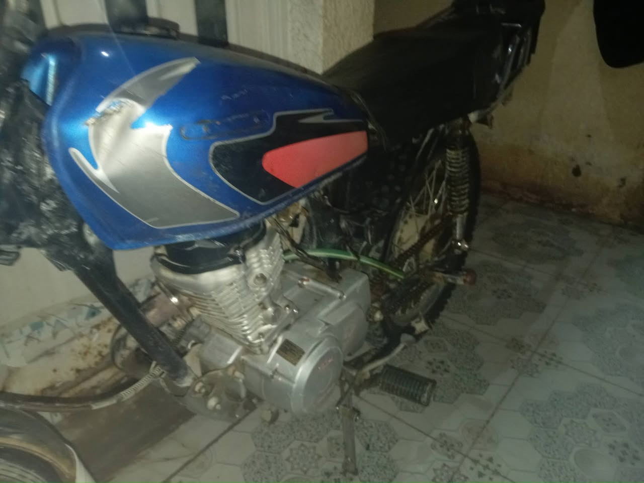 ربع كير البيع كلك كلك مكاني نجف شارع المطار
السعر 225 

الشراي يتصل ***********
