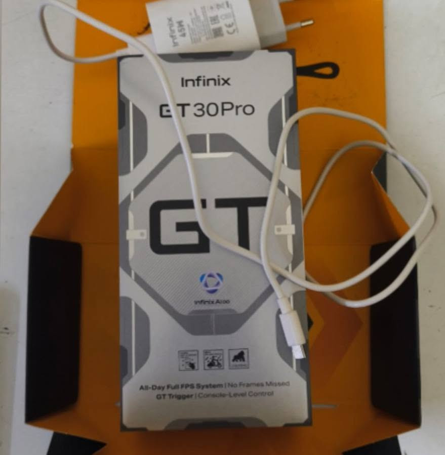 انفينيكس gt30 pro
نظافة 95%
جهاز العاب يدعم شفتات لمس
الشاشة 144 هرتز
يشغل اي لعبة 120 فريم ببجي وغير العاب كذالك
موجودة شاحنتة الاصلية. 45 واط والكارتون وكفر
السعر 325 وبي مجال بسيط
ملاحظة: الجهاز مبدل بي فقط قاعدة شحن اصلية وليس عادية 👍
العنوان: بغداد /حي اور
متواجد واتساب ***********
