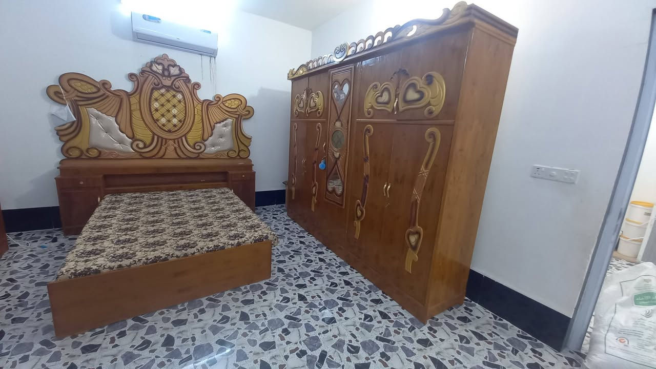 غرفة خشاب للبيع مستعمل شي قليل
للستفسار الاتصال على الرقم التالي ***********
