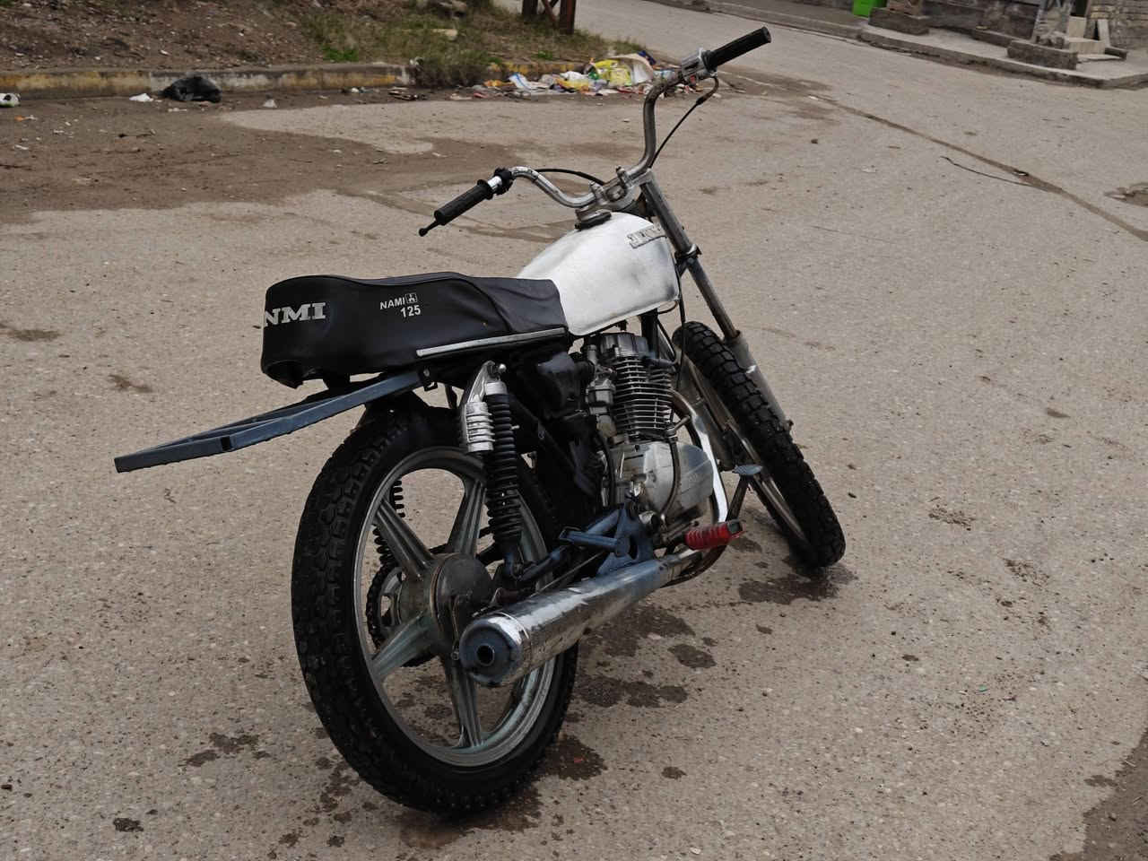 سيفان 5 كير مكينه مجفته جديد لا نضوح ولا نتقيص ولا تبخير  وبدلتلها (بوشه وبستم)(كور)(ملف)(كابريتر)(بلك)(عقل)(كتف نايره)(ربلات ودشلي مال تاير لخلفي) للامانه اني هاملهاا مسويلها سيبايه عمل تشغلهاا نص هندر رايدهاا ب (225) وبيهاا مجال بكاني بغداد لحسينيه...***********
