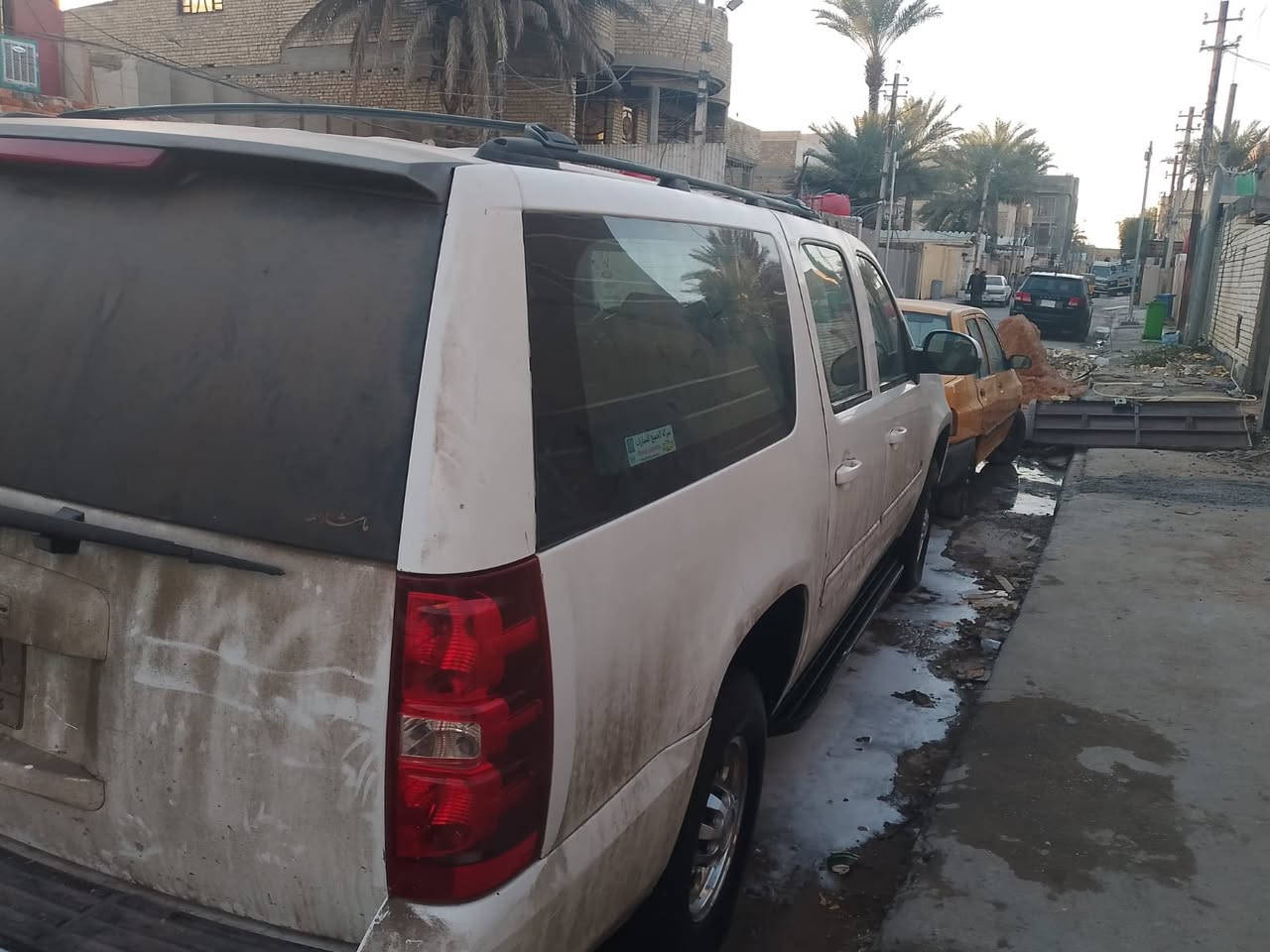 سلام عليكم يوكن البيع ٢٠٠٩ بدون رقم مكينه زغيره كير اكسل تبريد حداديه كفاله تخم تاير برجستون وارد امريكي داخل اسود مكاني بغداد سعر ٦٠ وبيها مجال 
***********
