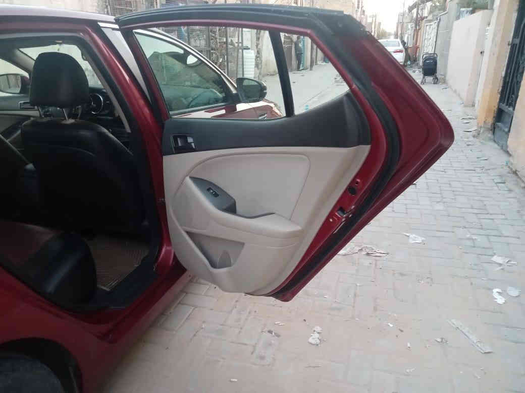 كيا اوبتيما موديل ١٣ امريكي حادثة فقط جنطة وشوية  من جاملغ بدون داخل بدون حوض ضربه سطحية بجم كبس  بدون ايرباك ولا سيرفس حجر موجود  محرك ٢٤٠٠ سيارة الباقي مكفول  سعر ١٠٤$وبيه مجال سيارة نضيفة الحمد لله سنويةبسمي رقم بغداد رقم هاتف ***********
