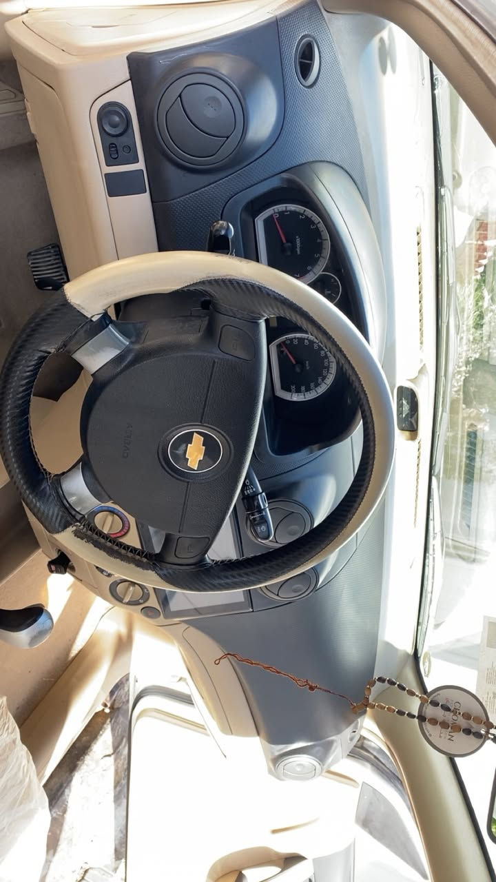 ئەڤێو ٢٠١١ ناو زەرد مەکینە گەورە مەکینەی نەکراوەتەوە بۆیاخ و دەعمی نیە سەنەوی تا ٢٠٢٩ تازەیە  گيرو مەکینەی بە شەرت مەسرەفی ئەو سەیارەیە دوو شەمعەیە 
٨٠ معامەلە جوابی مەسج نایەمەوە بە تەلەفون ***********
