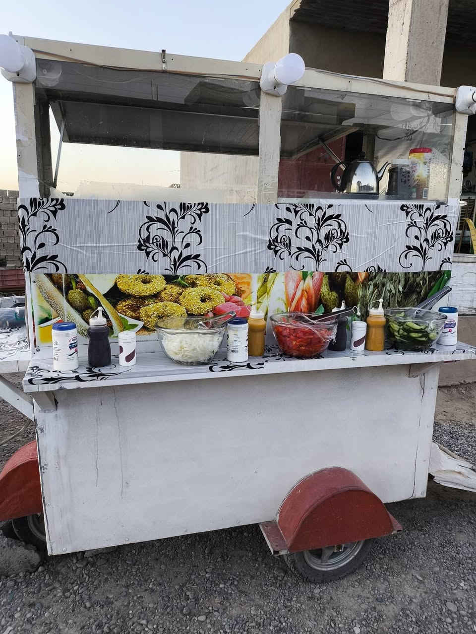 يوجد عربة ماكولات سريعة مع شواية گص بسعر مناسب
العنوان: ناحيةالزاب/ قرية اشريعة 
للإستفسار ***********
