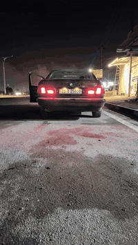 Bmw525وارد يابان رقم سليمانيه هزه وسنويه جديد سياره نضيف كير اوتو سلايد ٤جام كهربائي تبريد تدفه صدره جديد سياره خير من الله ما تصرف دينار عليه شرط تحويل سياره جاهز خير من الله محرك ٥٢٥كبس عدل سعره ٦٨او بيها مجال شراي خابر *********** مكان كركوك رحيم اوه
