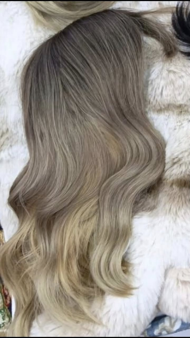 مرحبا عندي مجموعة باروكات ابيعهم كامل من شي ان متوفر توصيل لكل محافظات 3,000 الي تريدهم تتواصل من خاص✅🤍


**إذا كنت صاحب هذا الإعلان وتريد حذفه لأي سبب، رجاءا أرسل رسالة إلى الدعم الفني**