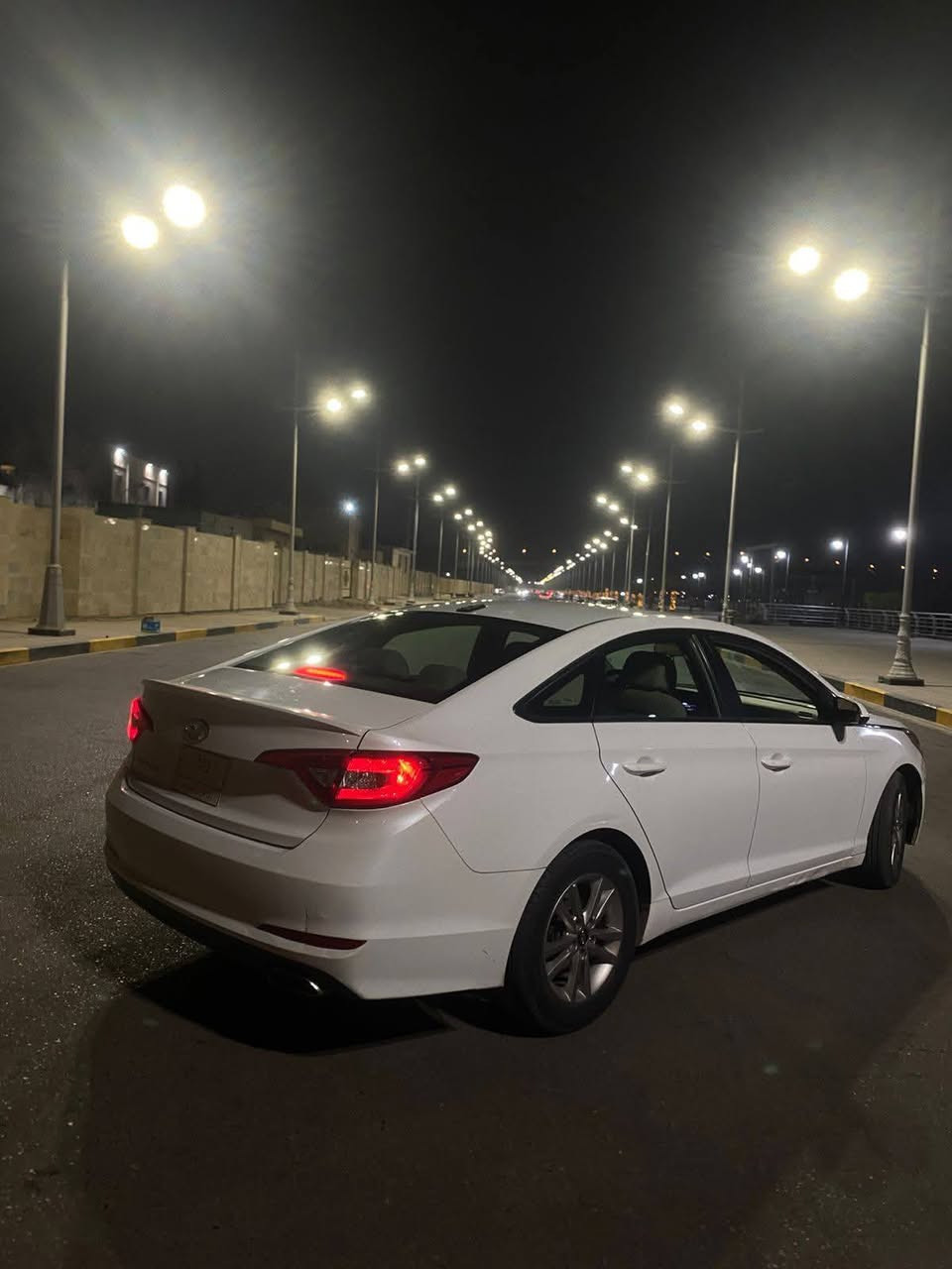 سلام عليكم سوناته 2017 للبيع او للمراوس رقم ذي قار حره مكاني بصره  ضربتهه جاملغ وبنيد مرجعات ومصبوغات وبيهه 3 مكانات تكحيل كامره خلفيه ورادارات خلفي وشاشه تخم تايرات جديد السعر 129 وبيهه مجال رقم ***********
