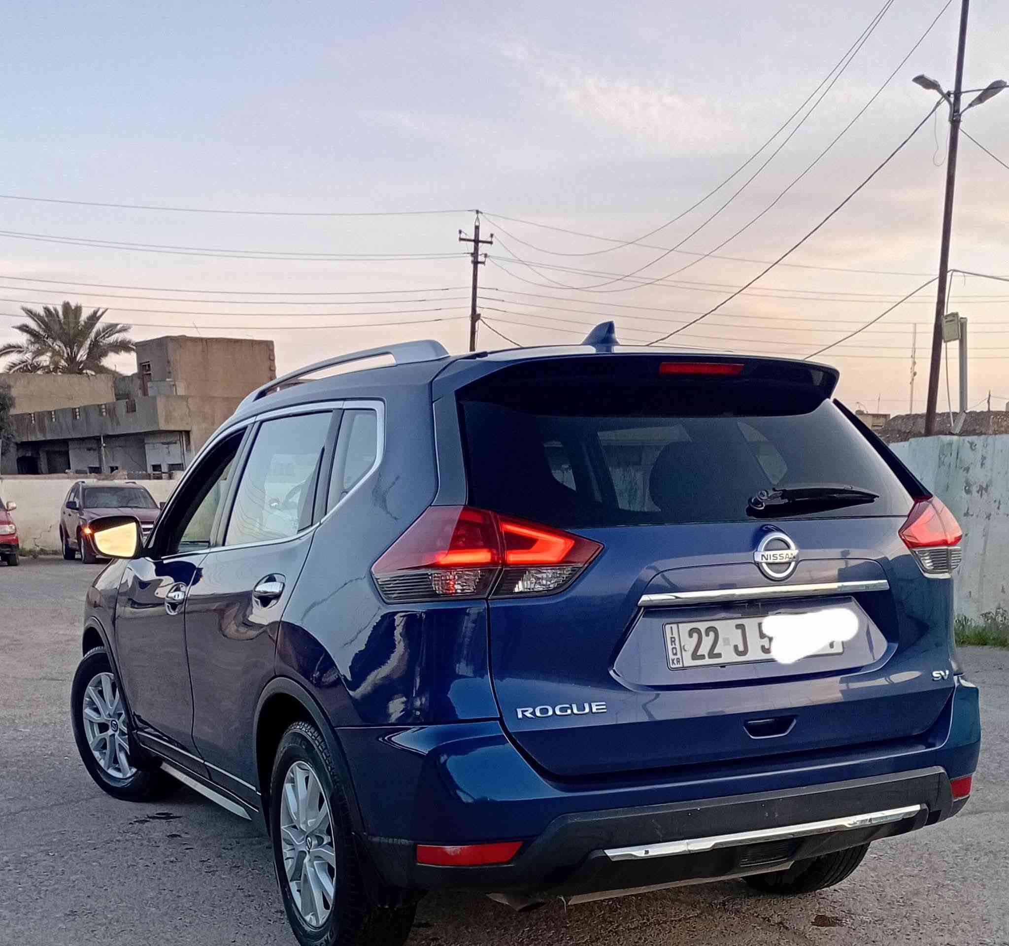 NISSAN..ROGUE..2018.Sv.BiS..2.5...22 
رقم أربيل 22.
#السياره: يربك سليم 
المواصفات Sv ..Bls 
بصمه 
تشغيل عن بعد 
صندوق كهربائي 
كشن كهربائي 
تبريد قطعتين 
ليد AUOT 
ليد LED
اشاره فى مراه 
كشنات هيتر 
مانع الانزلاق 
ECO +SPORT 
ABS+USB+AUX 
12V توفير الطاقة 
لادار جوانب امامي وخلفي 
#محرك_كير_مامفتوح.شرط 
#محرك_4V_2500.
#ملاحظة: رقم شاصي مرافق مع الصور _ ضرر جاملغ خلفي + شبر باب نفر صبغ بدون داخل 
#العنوان : الموصل _ الحمدانية 
#الاتصال: *********** _ ***********.
