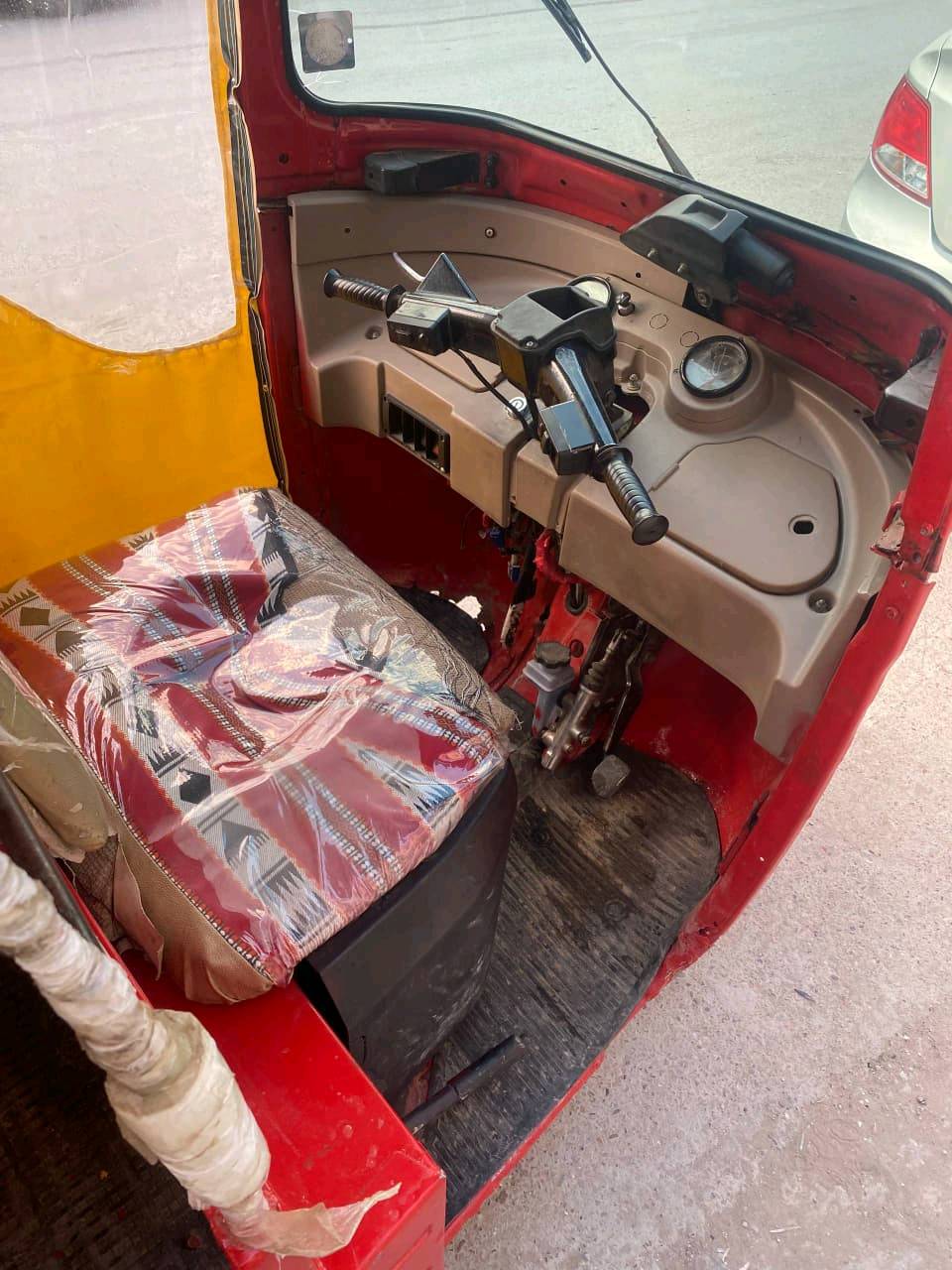 المكا
 حسينيه 