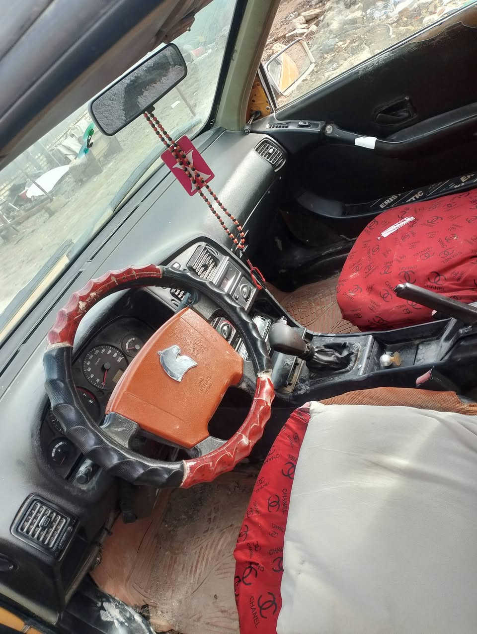 سلام عليكم خوان بيجو راوه محوره ونجي مكينه زينه كيرها بك مايرجع راعيها ماندله سنويه ستنساخ بل 20 بديها شوفت عينك غرامات ماعليها كهربائيات شغاله باتري جديد سعرها800 مكان ناصريه مركز ***********
