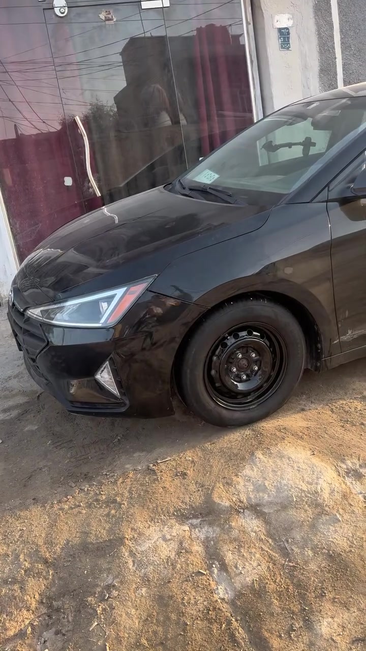 موديل (2019) 

مكينه حاله جيده 
كير AT
كفاله عدد صبغ جاملغ خلفي جاملغ امامي شرط السونار 

كهربائيات بلادي 
تخم تايرات جدد 
لايت زنون عدسه 
سعره (120)
رقم قاديسه الماني شرط ثاني يوم بسمك 

*********** اتصل أو علق واني ارسلك مراوس أو بيع
