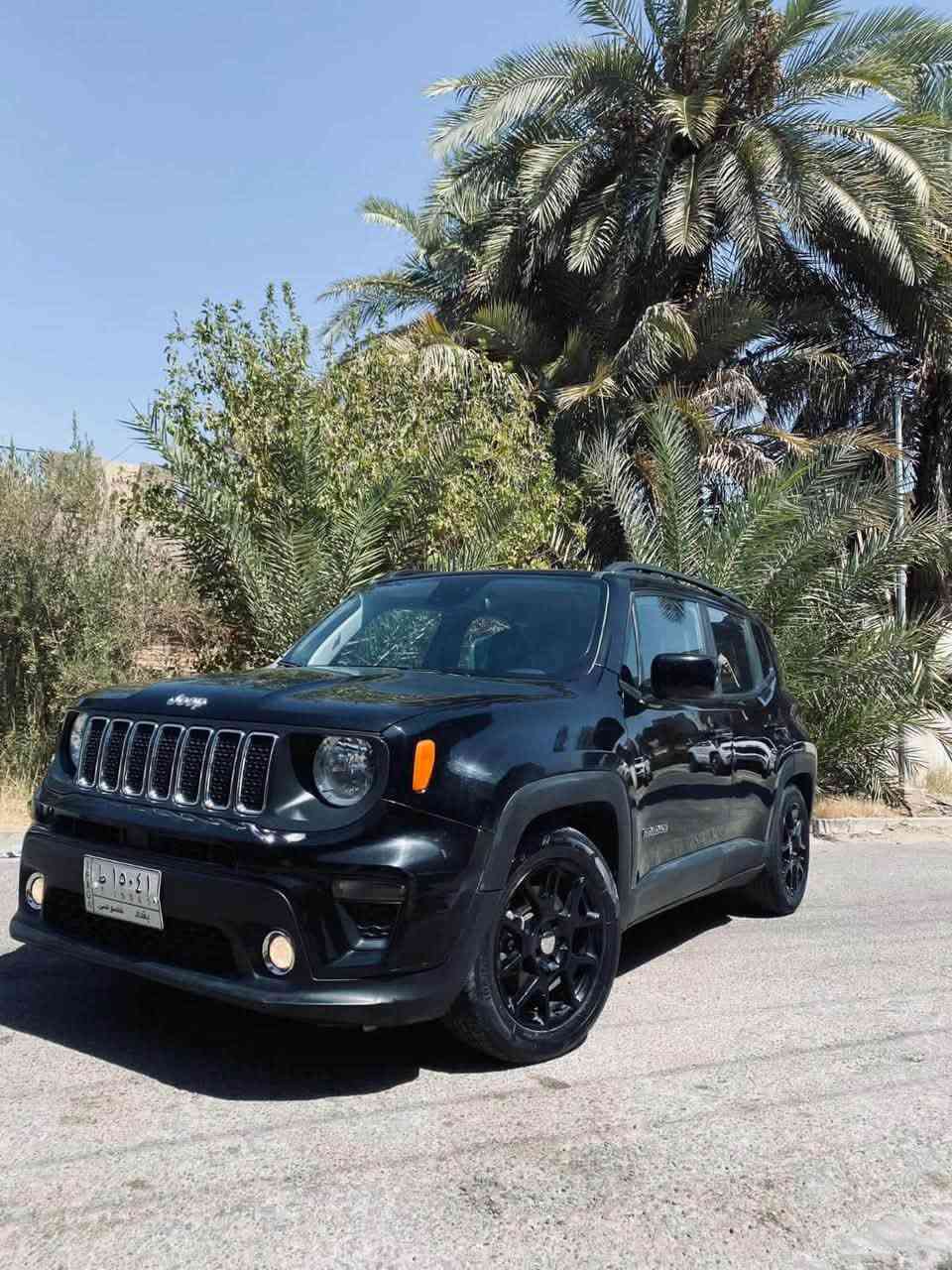 جيب رينيجيد 2019 السيارة نظيفة
وبسعر كلش مناسب رقم بغداد
الكير والمكينة والتبريد بحالة جيدة
السيارة معوقين وانفكت قبل شهرين 
وأصبحت حرة
أتحمل جميع تكاليف التحويل والغرامات
بيها ملاحظات بسيطة 
تحتاج ترتيب وجراد بقطعتين
تعال وشوفها بعينك
ماشية 98 ألف

سـعر 85

مكاني: بغداد الصليخ
رقم صاحبها: ***********
واتساب: ***********
