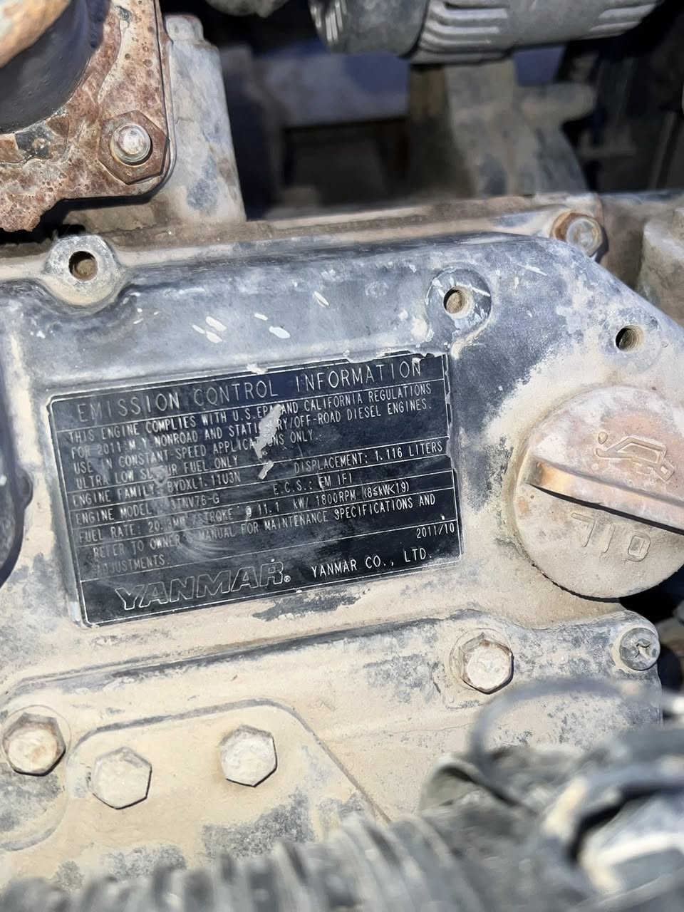 السلام عليكم 
مولدة للبيع نوع ينمار 3 بستم وراس توليد13 كيفي ثري فيز 
المولدة شغالة ومبدل بيها داينمو جديد وبم تفصيخ والبم قديم موجود وياها خــلي سعر بما يرضي اللّٰـه


**إذا كنت صاحب هذا الإعلان وتريد حذفه لأي سبب، رجاءا أرسل رسالة إلى الدعم الفني**