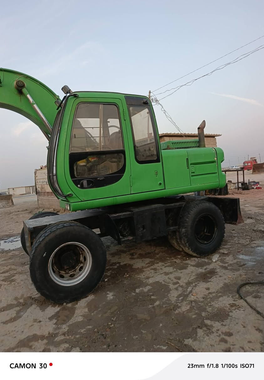 حفاره للبيع مديل ٢٠٠١ رقم بابل ***********
