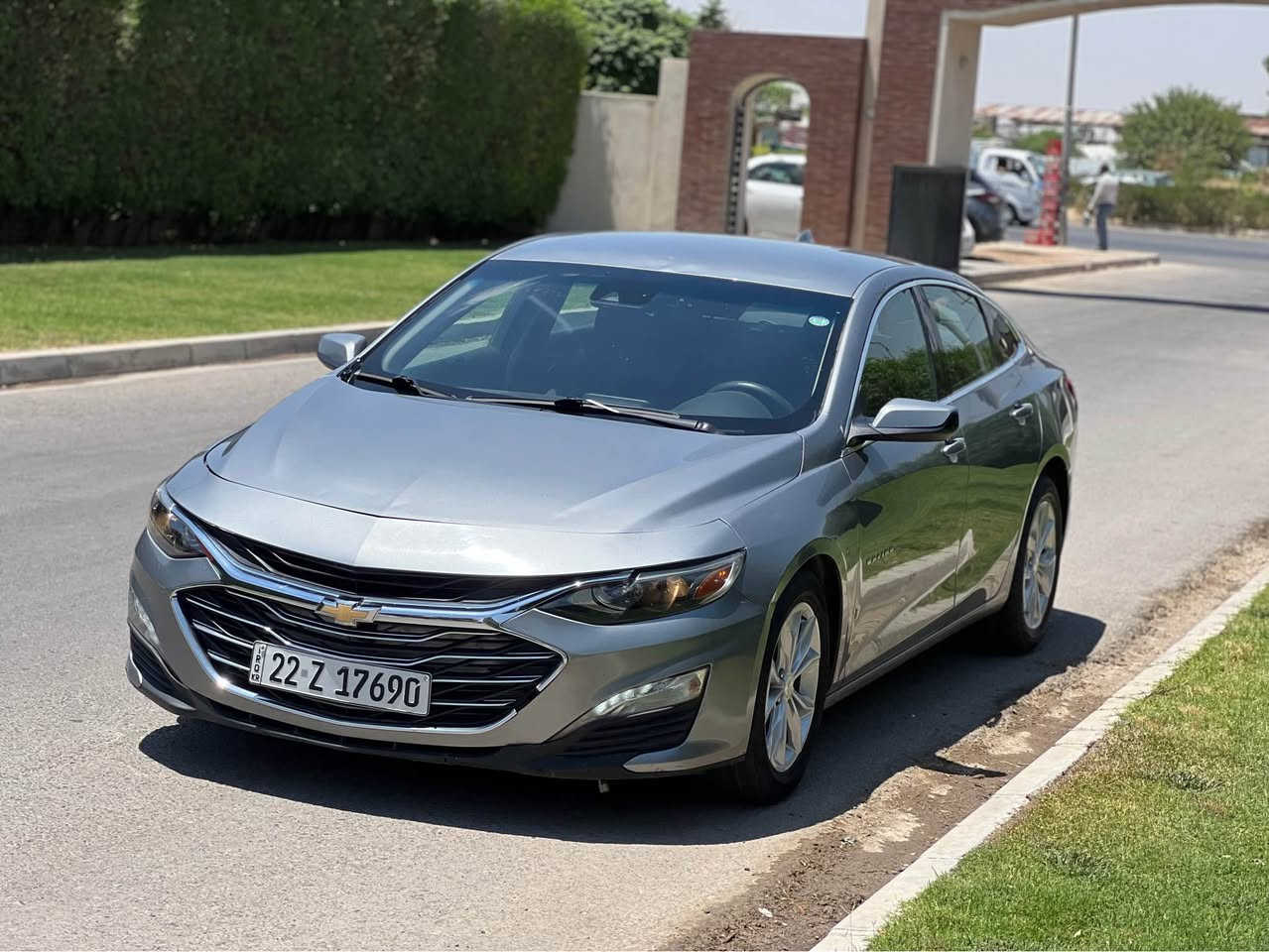 بسم الله الرحمن الرحيم 🤲
ماليبو 2023 LT1🫡
سعر (105$) مجال قليل 
ماشية 60 الف ميل 
ارباك ستيرن طاك مرجع سستم ارباك دشبول ماطاك بشرط💯
بيها بونيد وجاملغ يمين و جاملغ يسار 
وبيها شوي ملاحضات
مواصفات 👇🔻
1-كشن هيتر💺
2-كشن كهربائي 💺
3-رادار و خط مسار الشارع 🚧
4-شاشة ايباد 🖥️
5-كامرا دوارة 🎥
6-عداد مصافات 41الف ميل 💯
7-بلاجكتور LED🔦
8-بسمة و تشغيل عن بعد 🫆
9-شاشة كاربلي +بلوتوث🖥️
10-ويل كبير 👌
عنوان معارض اربيل فرع الشحن 
*********** كورك و واتساب 📲
*********** اسيا أربيل, العراق
