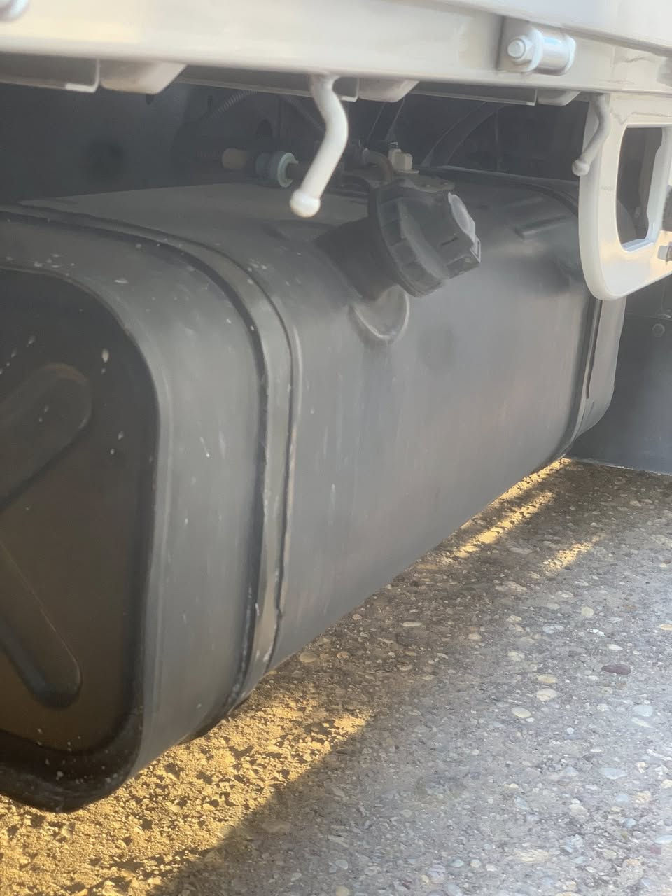 سلام عليكم تانكي كيا حمل للبيع عنوان بصره زبير شراي يتفضل ***********
