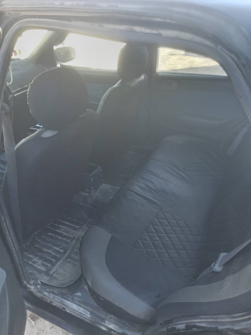 السلام عليكم كيا سيفيا للبيع رقم بغداد دولي سنويه نافذه لل30 تريد وكاله تريد تحويل تخم تاير جديد صدر جديد كهربائيات كلها شغاله كير اوتوماتيك مجرد بيها خيط بخار بس بدون تنقيص مكان سياره سامراء السعر 32.. رقم ***********
