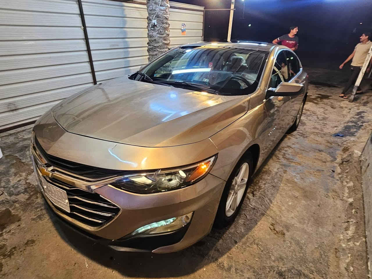 السلام عليكم 
ماليبو ٢٠٢٢ Lt
السعر ١٦٠ وبيه مجال بغداد بأسمي تحويل بنفس اليوم
حادث تبديل قطعتين بنيد وجاملغ
كشنات جلد تدفئة 
كامل تحكمات
تبريد قطعتين 
باقي مواصفات ال Lt معروفه 
مكينة كير مكفول ونعمة من الله 
جاهزة من كلشي 
مدوشمة بدبي + مبولشة
*********** مكاني بابل المسيب وبالخدمة 
الله خير الرازقين
