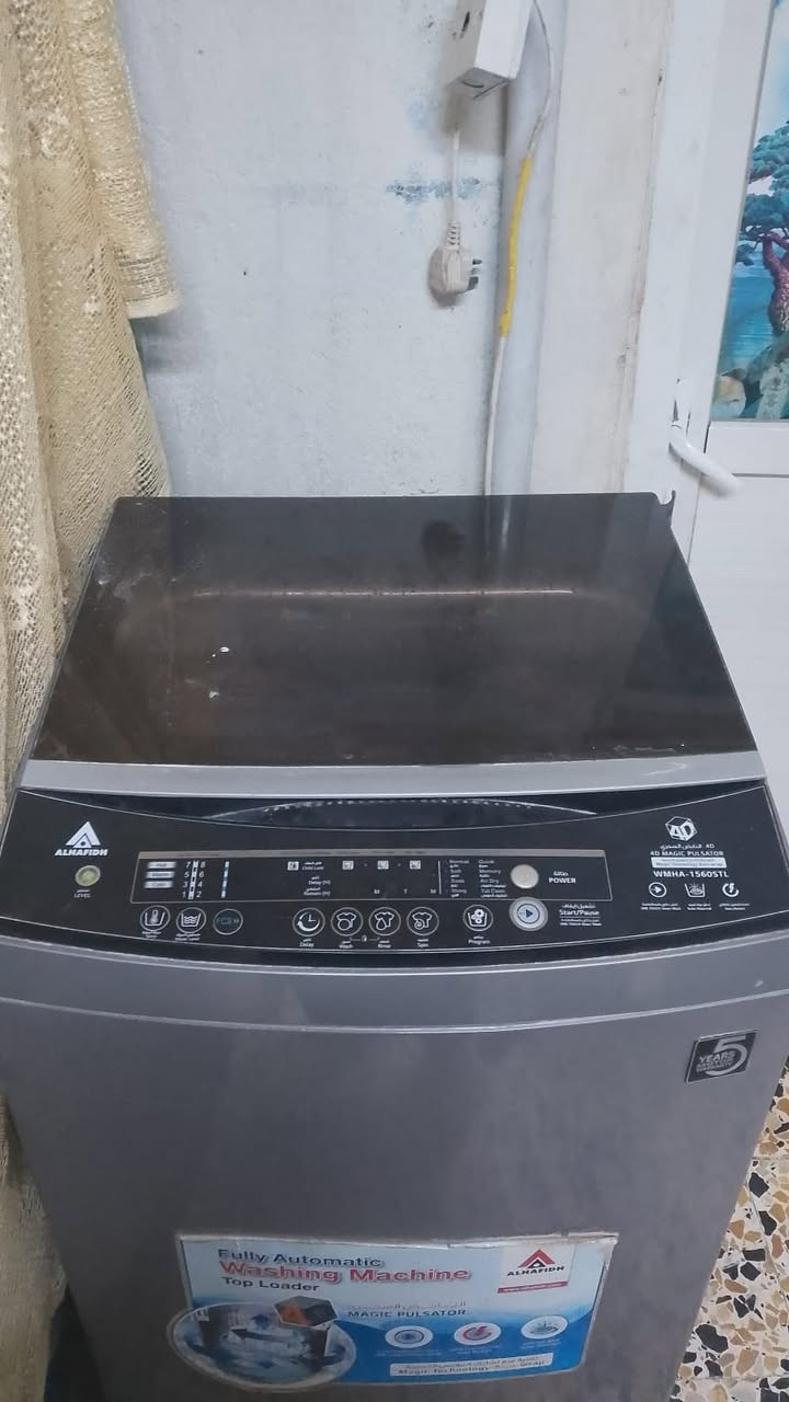 سلام عليكم غساله اوتماتيك نضيفه تشتغل بس مرات اصرف الماي وحدها يحتاجلها تصليح بسيط ب75 الف مكاني حيانيه ***********
