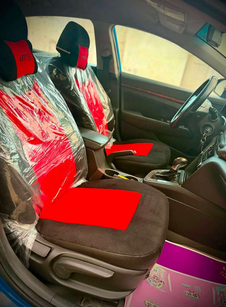 السلام عليكم 
⚔️ النترا ٢٠١٨ وارد امريكي للبيع رقم بغداد 
⚔️حادث السيارة جنطة
💯 تبريد ثلج صدر جديد والداخل دوشمه جديدة 
💯السيارة شاشة جبيرة بلادية 
💯تدفئة كشنات 
💯ويل كب 
💯اشاير مري 
السعر ١١٥ وبيها مجال للشراي
السيارة صار بيها بارد بلبنيد هنا بالعراق والصندوك يحتاج صبغ بي جراد وهاي الصور كدامكم والسيارة ماشية ١٦٧ كيلو
*********** للاستفسار واتس اب
