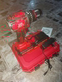 دريل فتح وشد قوه وعزم جديد وضع شركه  حجم صغير بسعر 30الف قفل كلش ويوجد...