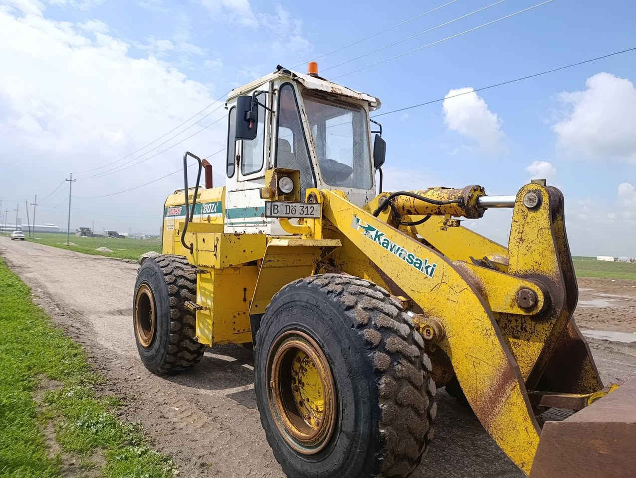 البیع شغل کاوسکی وارد یابانی حجم 80 مودیل 1997 کیر محرك بمات کلبشی بشرت  شفل جوە شغل مابی صبغ ***********
