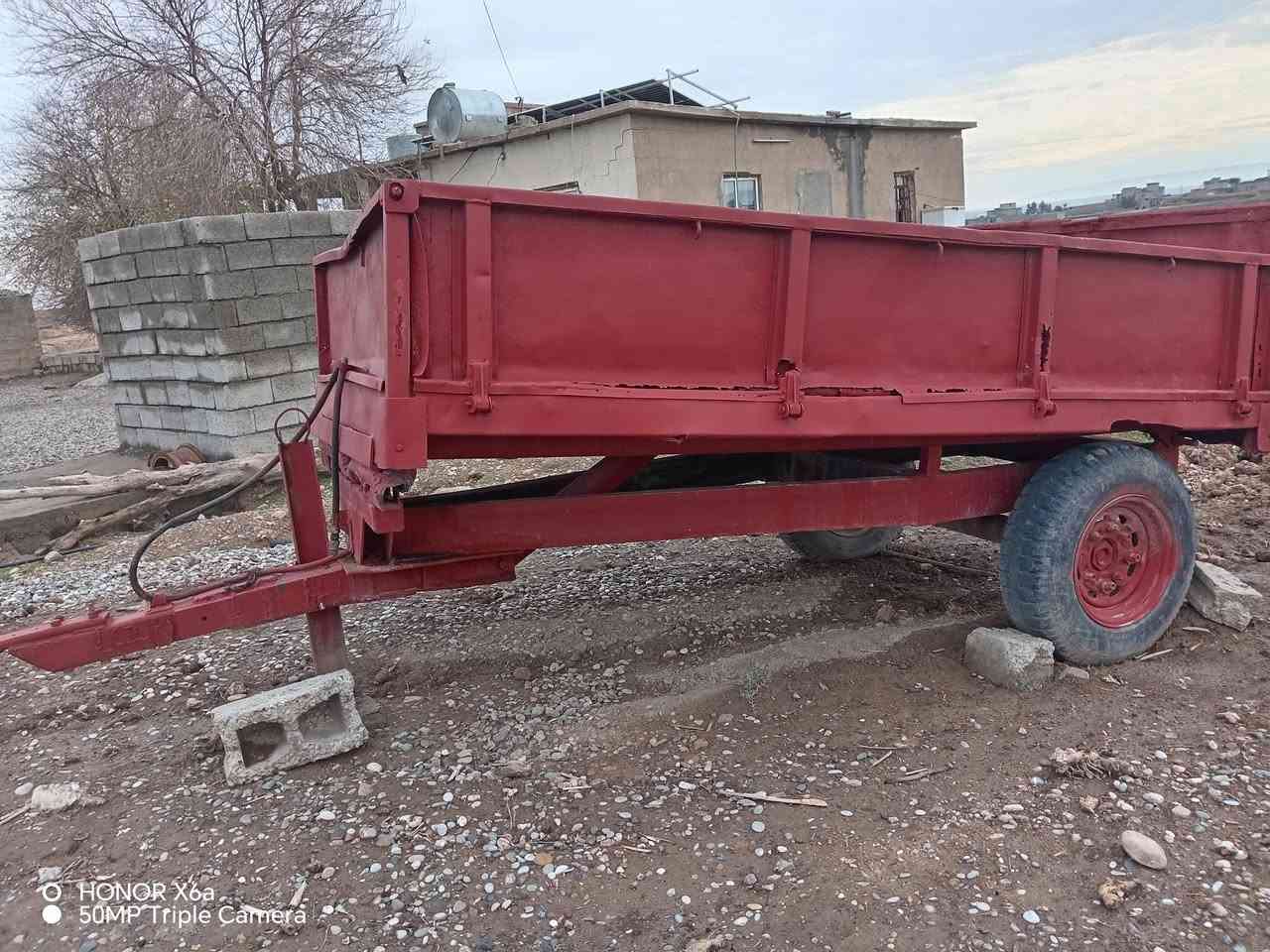 السلام عليكم
عربانه للبيع جديده كامله طخم تاير جديد جك شغال مال بلوك السعر مليون و 100 و بيه مجال
الاستفسار علا هاذ الرقم: 
***********
