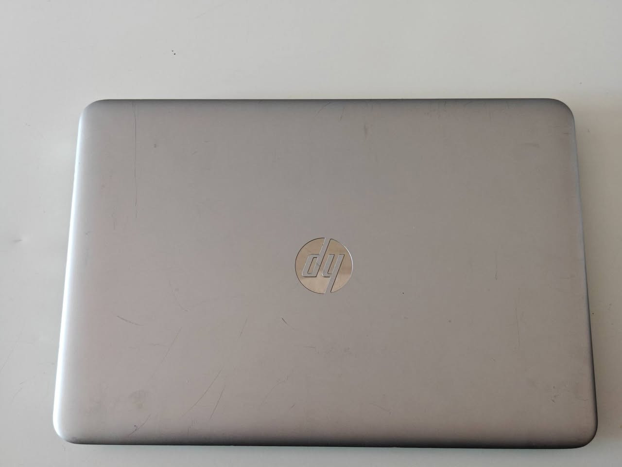 🔹 للبيع لابتوب HP ProBook 450 G4 🔹
💻 المواصفات:
المعالج: Intel Core i5-7200U
السرعة: 2.5 – 2.7 GHz
الذاكرة (RAM): 8GB
التخزين: SSD 256GB (سريع جداً)
كرت الشاشة: Intel HD Graphics 620
حجم الشاشة: 15.6 إنچ
النظام: Windows 10 أصلي
⚡ الحالة:
الجهاز نظيف ويشتغل 100%
سريع ومناسب للدراسة، الشغل، الأوفيس، الإنترنت، والبرمجة الخفيفة
بطارية جيدة
بدون أعطال
📍 الموقع: (ديالى بعقوبة)
 للتواصل: (***********)
