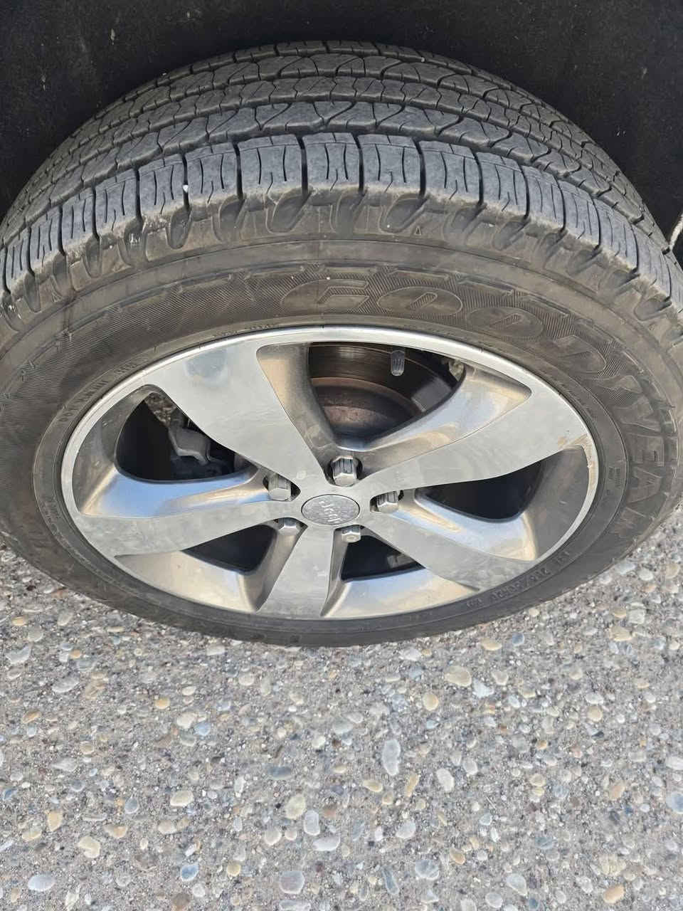 ويل جيب حجم٢٠وياهن تخم تاير كودير امريكي نظافه ١٠٠%   خاص مغلق اتصال فقط ***********
