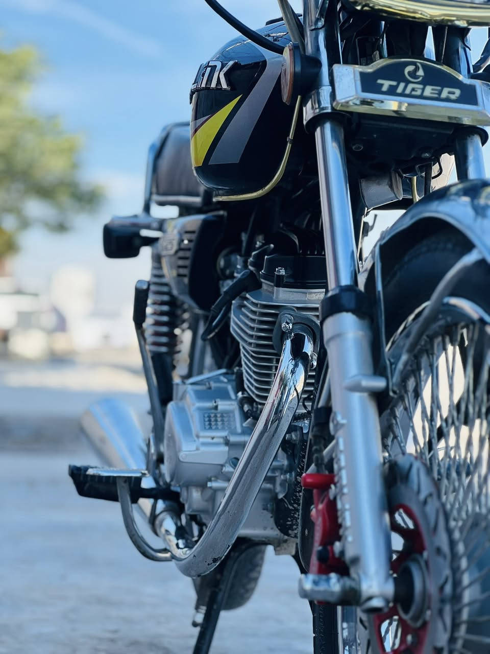 درجة تايكر موديل 2023 نظافه فول ما مفتوحة بعد جديده للبيع ***********
