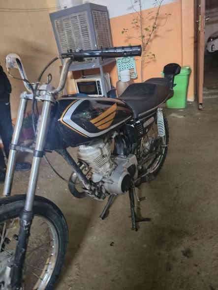 السلام عليكم  ماطور 5 تسعات9- قبقات مال نامه تانكي ابو الختمين كشن تفصال ماطور كلو جديد تحريكه معدل الا نار 🔥
سعر275 وبي مجال بسيط لل طيبين 
مكاني  الموصل الجانب الايمن وادي حجر
الهاتف ***********
