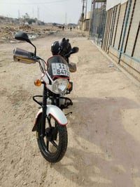 دراجة نارية • سنوية جديدة • مكفولة